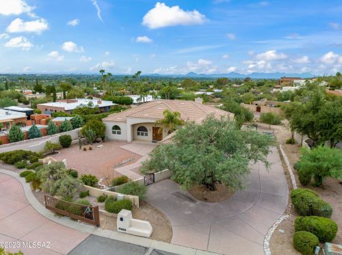3805 Mountain Cove Dr, Tucson, AZ 85750-2610