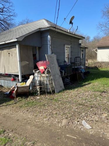 102 Hill St, Waxahachie, TX 75165-3826