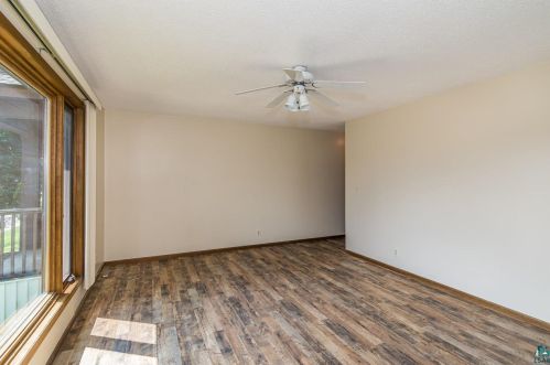 313 59 Ave, Duluth MN 55804-2559 exterior