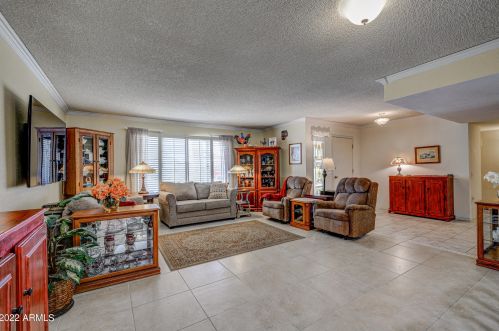 12623 Limewood Dr, Sun City, AZ 85375-5160
