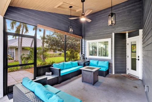 10440 Jupiter Narrows Dr, Hobe Sound FL 33455-3254 exterior