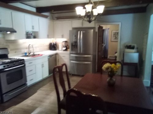 984 Union Valley Rd, West Milford NJ  07480-1230 exterior