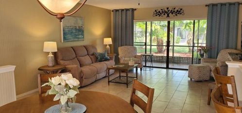 100 Cypress Pl, Oldsmar FL  34677-2302 exterior