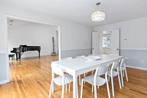 1209 Oenoke Rdg, New Canaan CT  06840-2613 exterior