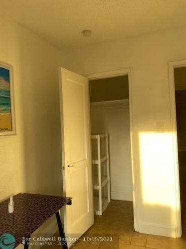 924 16 Ave, Hollywood FL 33020-2545 exterior