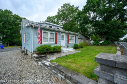 1643 Burrsville Rd, Bricktown, NJ 08724-2361