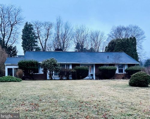 104 Furlong Ave, Newtown Square, PA 19073-3809