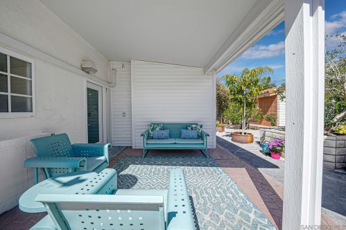 11225 Westonhill Dr, San Diego CA  92126-1447 exterior
