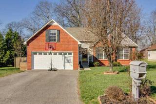 1912 Fieldstone Dr, Columbia, TN 38401-6852
