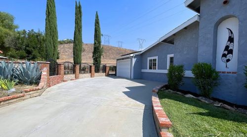 31930 Marcasite Ln, Santa Clarita, CA 91384-3168