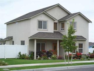 556 Cherokee St, Richland, WA 99352-8681