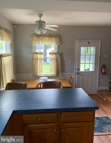 413 Audubon Ave, West Deptford NJ  08086-2516 exterior