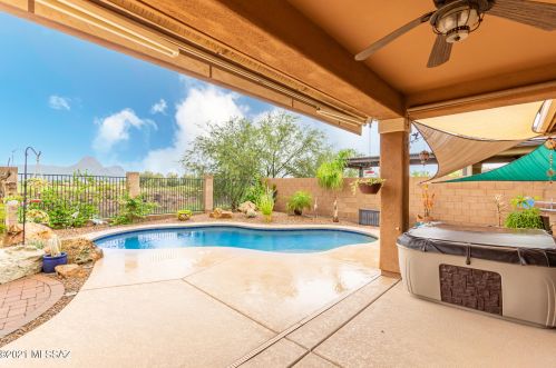8391 Douglas Fir Dr, Tucson, AZ 85743-7293