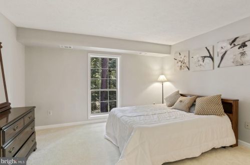 7620 Willow Pt Dr, Falls Church VA  22042-7530 exterior