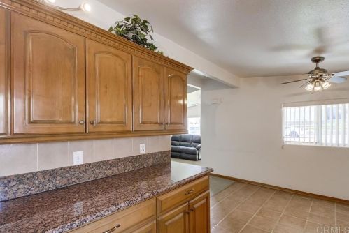 2527 Calle Gaviota, San Diego CA 92139-3105 exterior