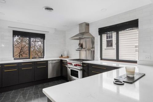 154 Arlington Ave, Providence RI  02906-2330 exterior