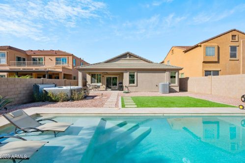 28305 44th Way, Cave Creek AZ  85331-3641 exterior