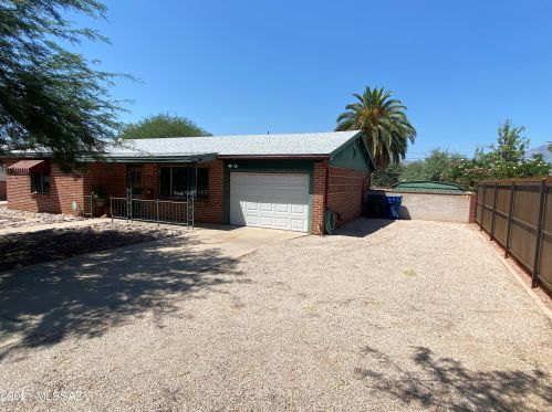 2917 Cushman Dr, Tucson, AZ 85716-2411