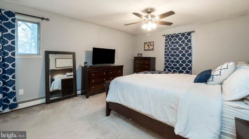 1298 Marshallton Thorndale Rd, Downingtown PA  19335-3754 exterior