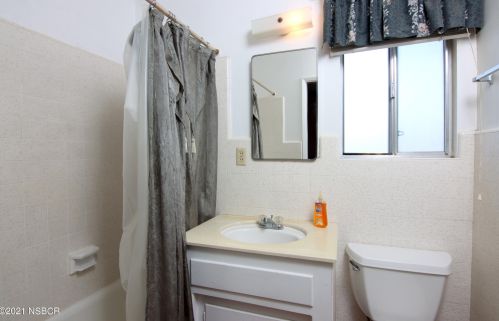 340 Wilshire Ln, Santa Maria CA  93455-2050 exterior