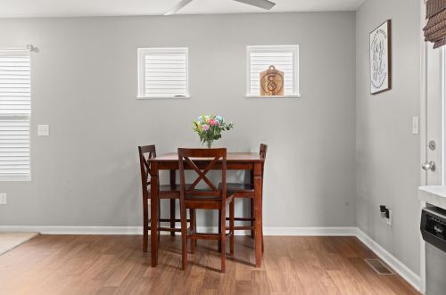 3963 Snowshoe Ave, Darbydale OH  43123-1372 exterior