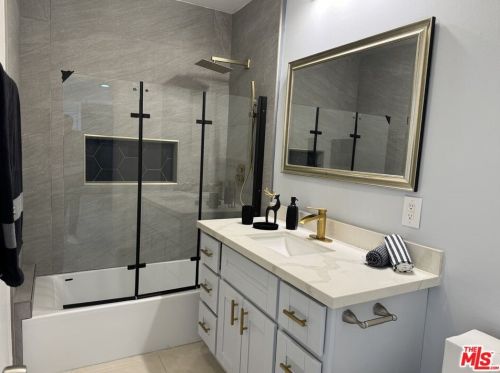 16821 Albers St, Van Nuys CA 91316-2603 exterior