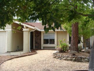 411 Locust Dr, Vallejo, CA 94591-4222