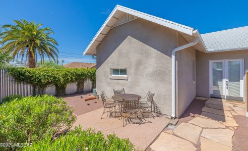 1042 3 Ave, Tucson AZ  85705-7472 exterior