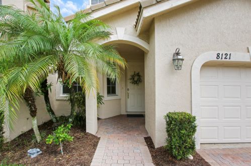 8121 Mulligan Cir, Fort Pierce, FL 34986-3309