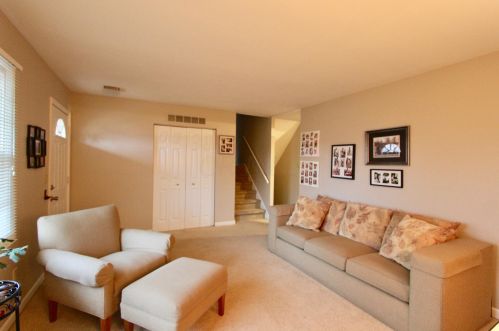 1030 Amboise Dr, Marion OH 43302-6614 exterior