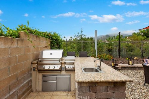 3745 Hollingsworth Rd, Altadena CA  91001-3857 exterior