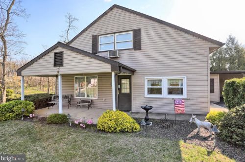 901 Wilhelm Rd, Harrisburg, PA 17111-2108