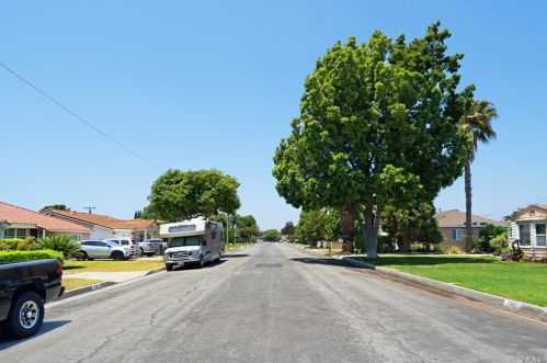 7862 Kingbee St, Downey CA  90242-3420 exterior