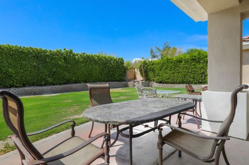106 Clearwater Way, Rancho Mirage CA  92270-1754 exterior