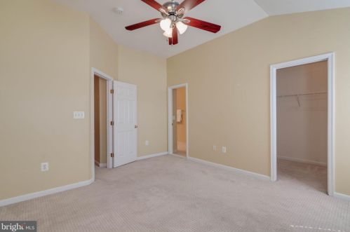 533 Legrace Ter, Leesburg VA  20176-1835 exterior