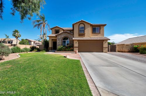 623 Iris Ct, Gilbert, AZ 85296-0922