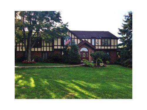 124 Golfview Dr, Canonsburg, PA 15317-5330