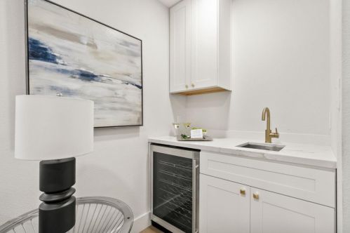 159 Westgate St, Redwood City CA  94062-2811 exterior