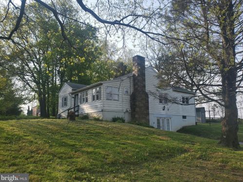 2199 Gap Newport Pike, Cochranville, PA 19330-9471