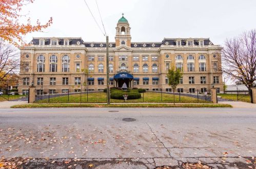 803 6th St, Newport, KY 41071-4613