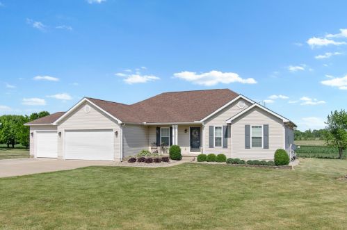 2936 Gooding Rd, Marion, OH 43302-9004