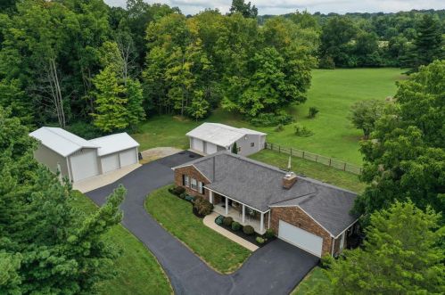 5654 Sherwood Dr, Milford, OH 45150-2024