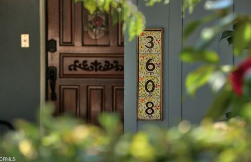 3608 El Caminito, Glendale CA 91214-1713 exterior