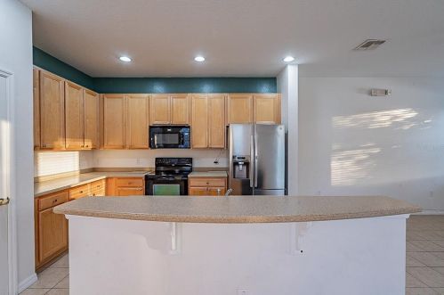 3062 Seaview Castle Dr, Kissimmee, FL 34746-5533