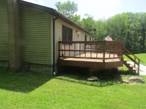 973 Kuhntown Rd, Somerset, PA 15501-6138