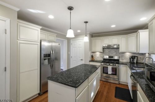 78 Western Ave, Morristown NJ  07960-5020 exterior
