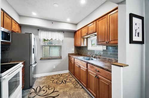 3962 La Rosa Ct, Darbydale OH  43123-2814 exterior