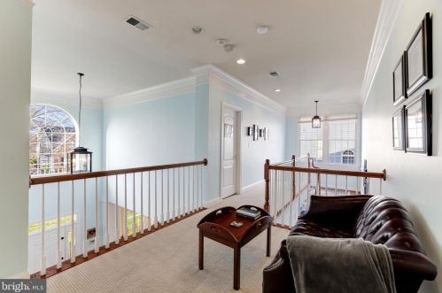 19058 Boyer Fields Pl, Leesburg VA 20176-1643 exterior