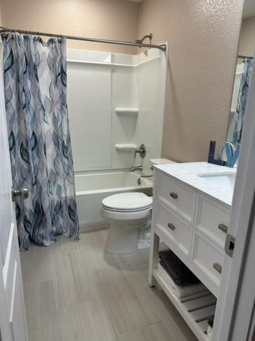 780 New Bridge Dr, Uhland TX  78640-5542 exterior