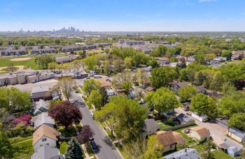 4030 7th St, Minneapolis MN  55421-2801 exterior